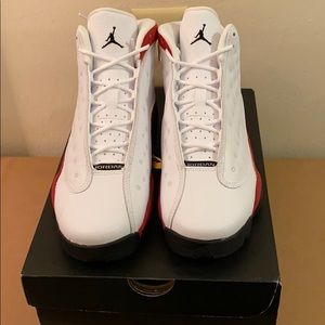 Jordan Retro 13 Cherry sz 7Y DS